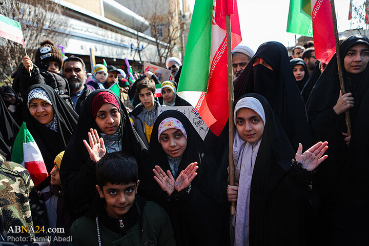 Photos (1): 22 Bahman rally held in Qom