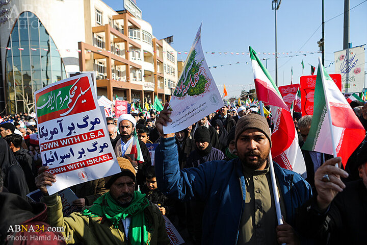 Photos (1): 22 Bahman rally held in Qom