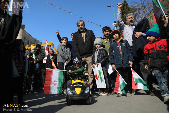 Photos (2): 22 Bahman rally held in Qom