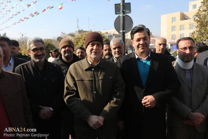 Photos: 22 Bahman rally held in Isfahan