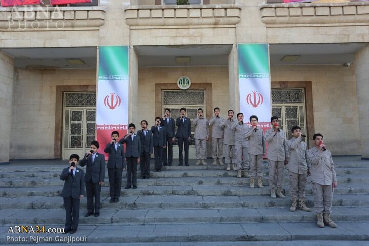 Photos: 22 Bahman rally held in Isfahan