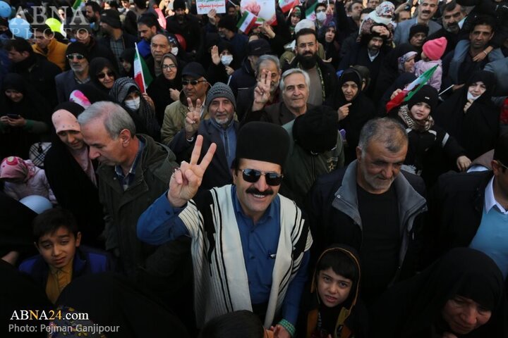 Photos: 22 Bahman rally held in Isfahan