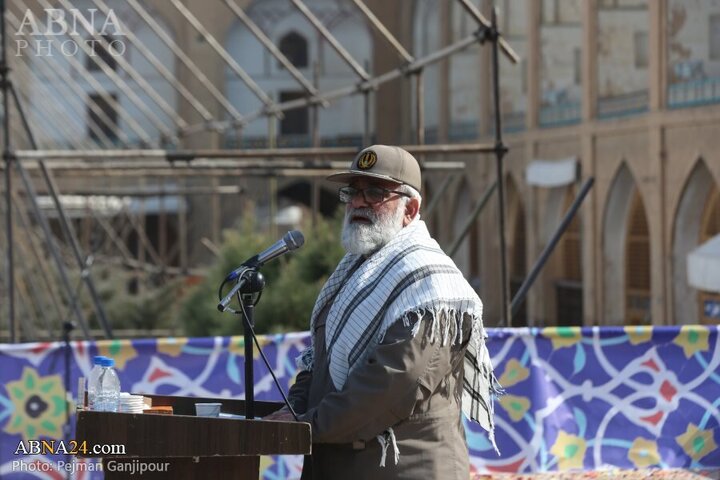 Photos: 22 Bahman rally held in Isfahan