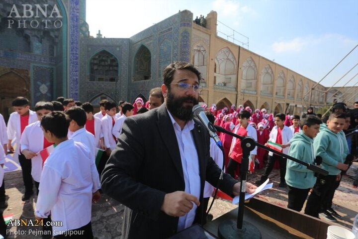 Photos: 22 Bahman rally held in Isfahan