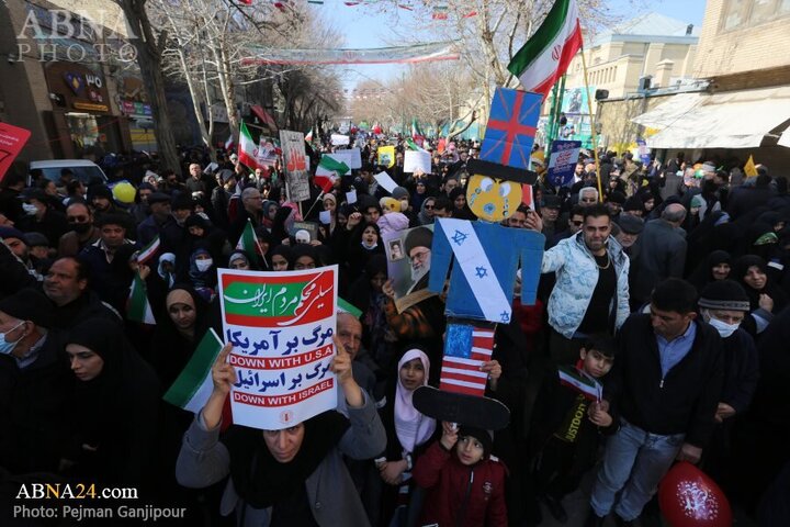 Photos: 22 Bahman rally held in Isfahan