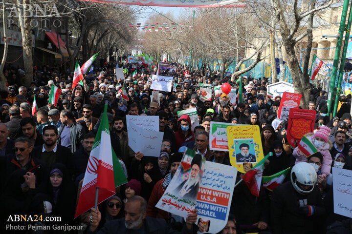 Photos: 22 Bahman rally held in Isfahan