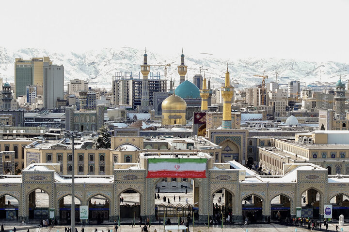 تقرير مصور/ حضور واسع لأهالي مدينة مشهد بذكرى انتصار الثورة الاسلامية الإيرانية