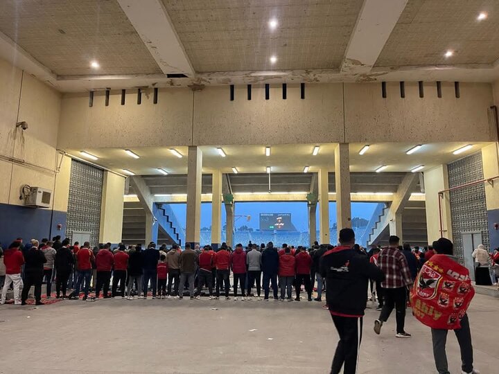 واکنش جالب سرمربی آلمانی الاهلی به نماز خواندن بازیکنانش