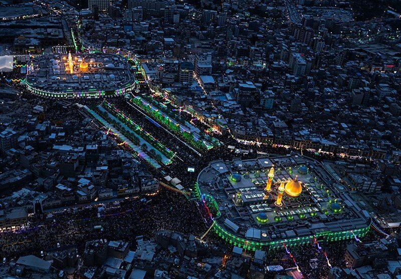 فیديو | حشود الزائرين المليونية تحيي ليلة النصف من شعبان بين الحرمين بكربلاء المقدسة