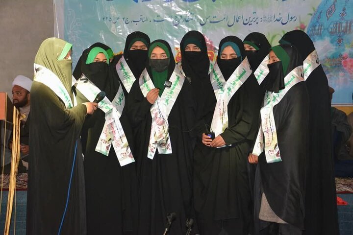 Shia Girls in Kashmir join birth celebration of Imam Zaman