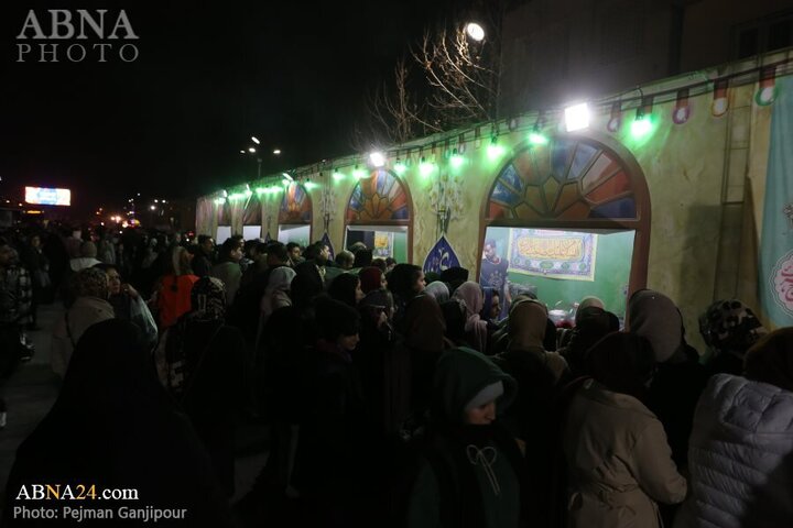 تقرير مصور/ مواكب خدمية تنتشر في مدينة أصفهان لتقديم الخدمات بمناسبة ولادة الإمام الحجة(عج)