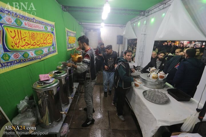 تقرير مصور/ مواكب خدمية تنتشر في مدينة أصفهان لتقديم الخدمات بمناسبة ولادة الإمام الحجة(عج)