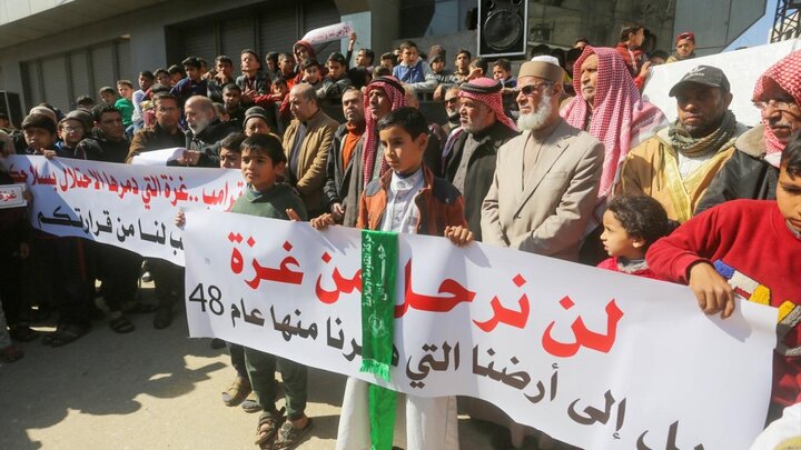 تظاهرات فلسطینی‌ها علیه طرح ترامپ برای کنترل غزه