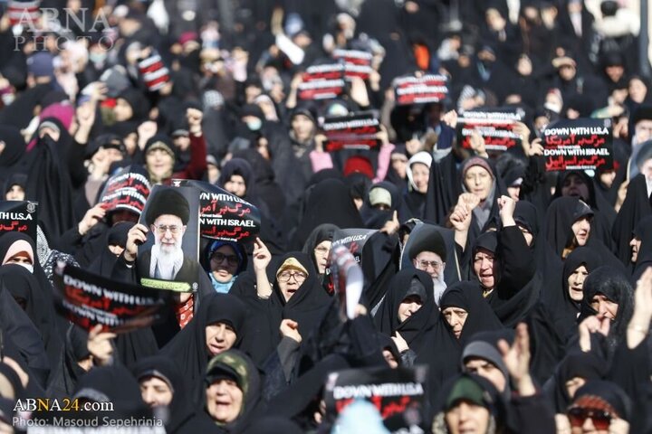 Photos: Public gathering in Tabriz in support of statements of Imam Khamenei