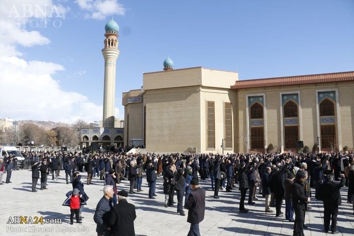 Photos: Public gathering in Tabriz in support of statements of Imam Khamenei