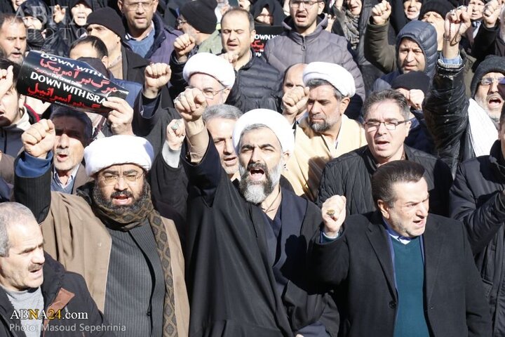 Photos: Public gathering in Tabriz in support of statements of Imam Khamenei