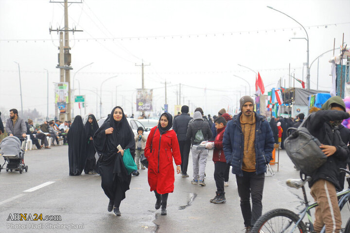 Photos: Huge number of pilgrims march towards Jamkaran mosque