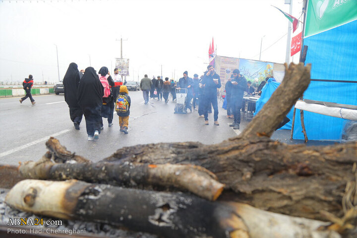 Photos: Huge number of pilgrims march towards Jamkaran mosque