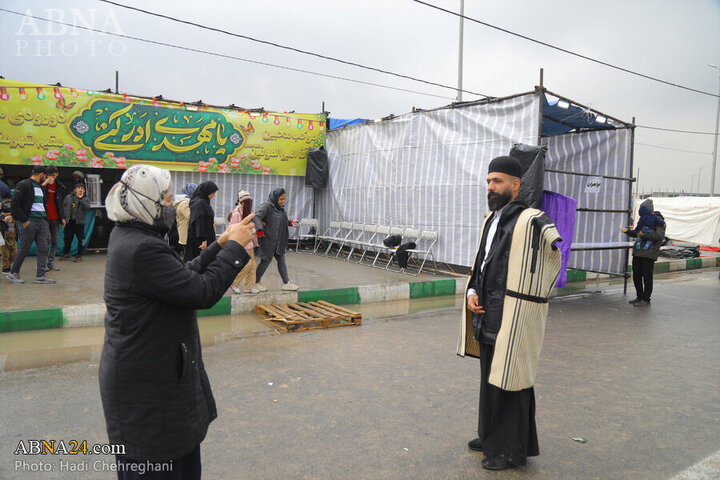 Photos: Huge number of pilgrims march towards Jamkaran mosque