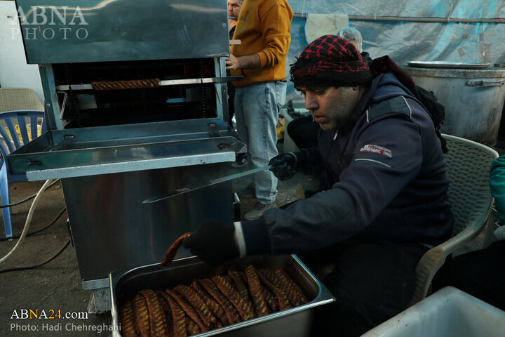 Photos: Qom's Imamzadehs Mawkibs serve pilgrims during Mid-Sha'ban Eid