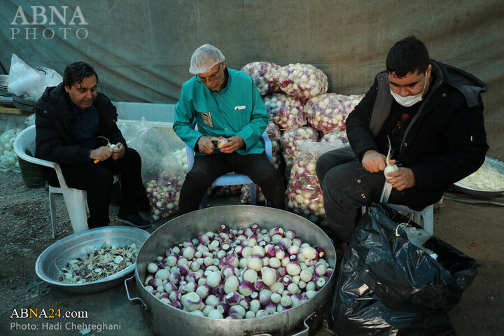 Photos: Qom's Imamzadehs Mawkibs serve pilgrims during Mid-Sha'ban Eid