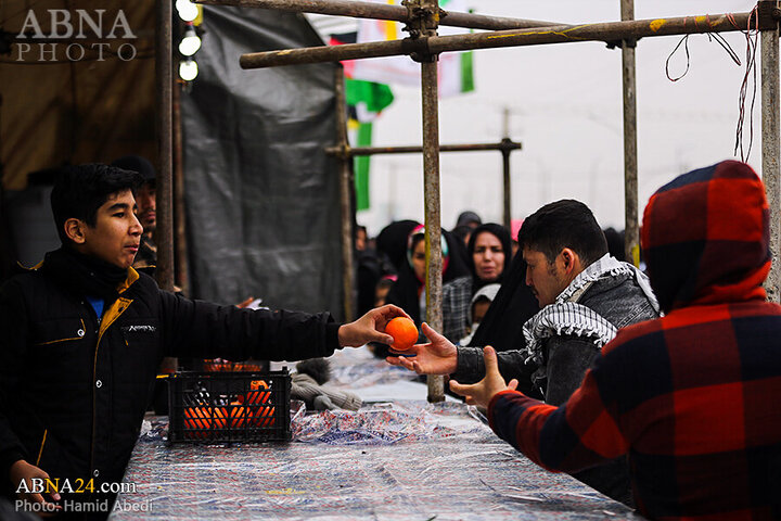 Photos: Mawkibs serve pilgrims in walking route toward Jamkaran Mosque on Mid-Shaban