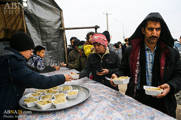 Photos: Mawkibs serve pilgrims in walking route toward Jamkaran Mosque on Mid-Shaban