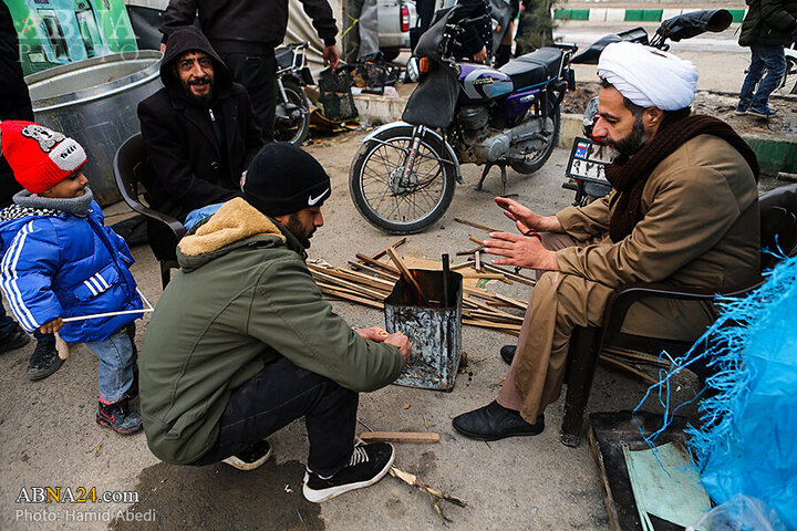 Photos: Mawkibs serve pilgrims in walking route toward Jamkaran Mosque on Mid-Shaban