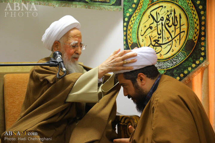 Photos: Turban wearing ceremony held by Grand Ayatollahs on Mid-Sha'ban