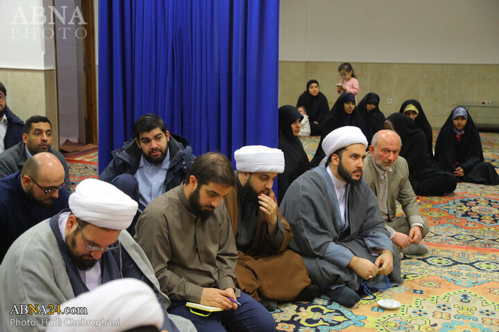 Photos: Turban wearing ceremony held by Grand Ayatollahs on Mid-Sha'ban