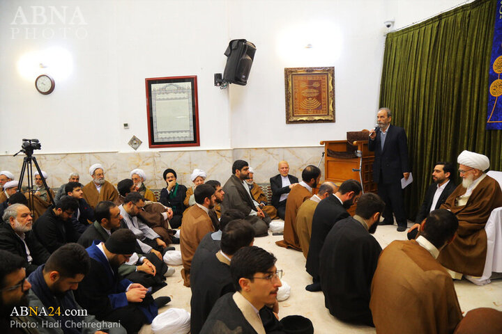 Photos: Turban wearing ceremony held by Grand Ayatollahs on Mid-Sha'ban