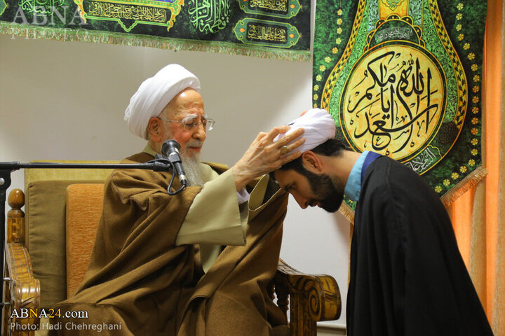 Photos: Turban wearing ceremony held by Grand Ayatollahs on Mid-Sha'ban