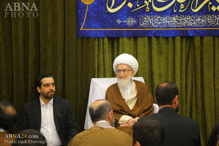 Photos: Turban wearing ceremony held by Grand Ayatollahs on Mid-Sha'ban