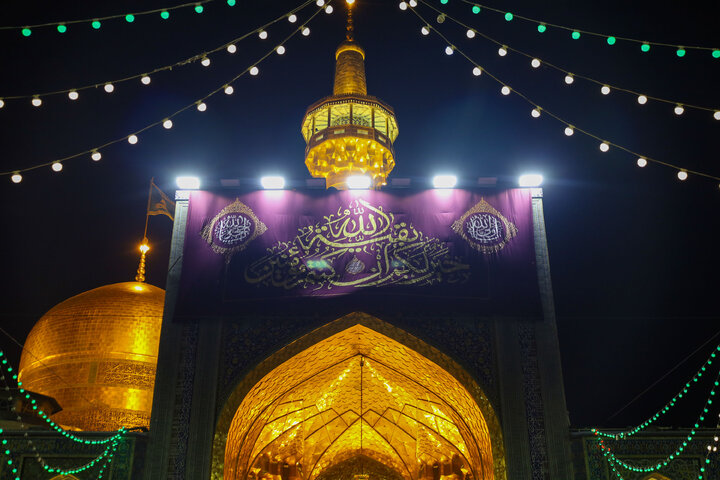 Photos: Imam Reza Shrine on night of Mid-Shaban