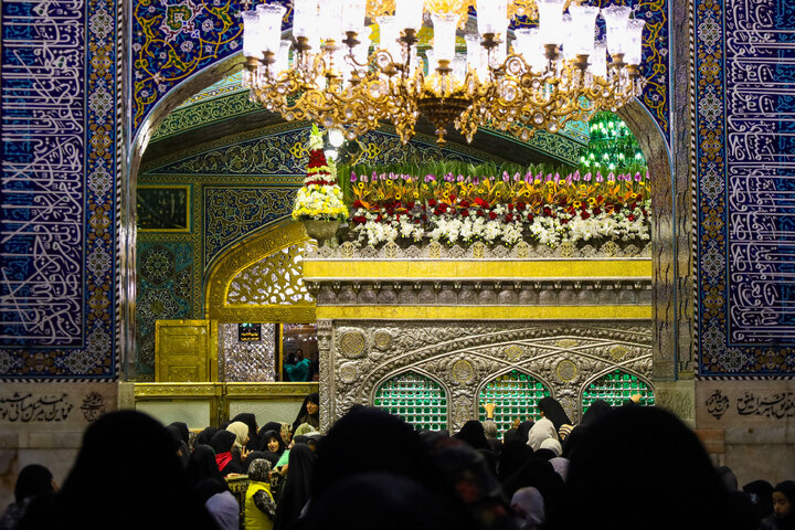 Photos: Imam Reza Shrine on night of Mid-Shaban