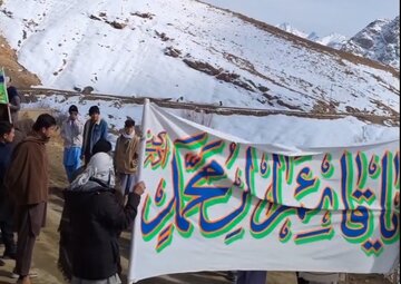 ویدیو | مراسم راهپیمایی و جشن نیمه شعبان در روستاهای سردسیر افغانستان