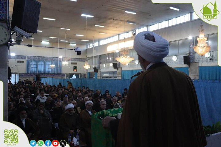 تقرير مصور/ احتفال بهيج بمناسبة ولادة الامام الحجة (عج) في حرم السيدة "زينب" (ع)