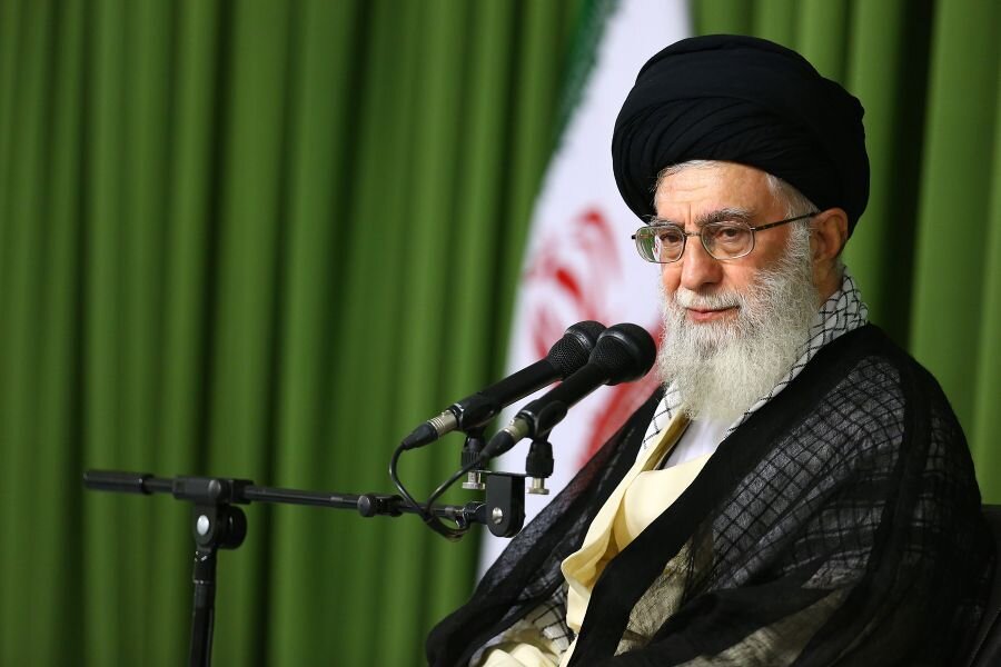 Imam Khamenei pardons, commutes sentences of 168 convicts on anniv. of Islamic Revolution