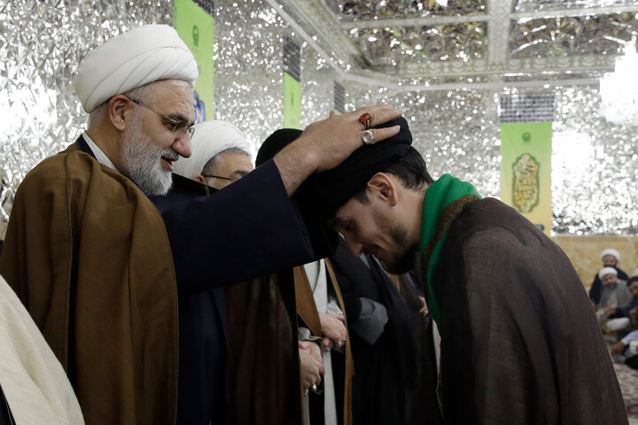 Photos: Turban-wearing ceremony held for Khorasan Seminary clerics held at Astan Quds Razavi