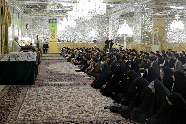 Photos: Turban-wearing ceremony held for Khorasan Seminary clerics held at Astan Quds Razavi