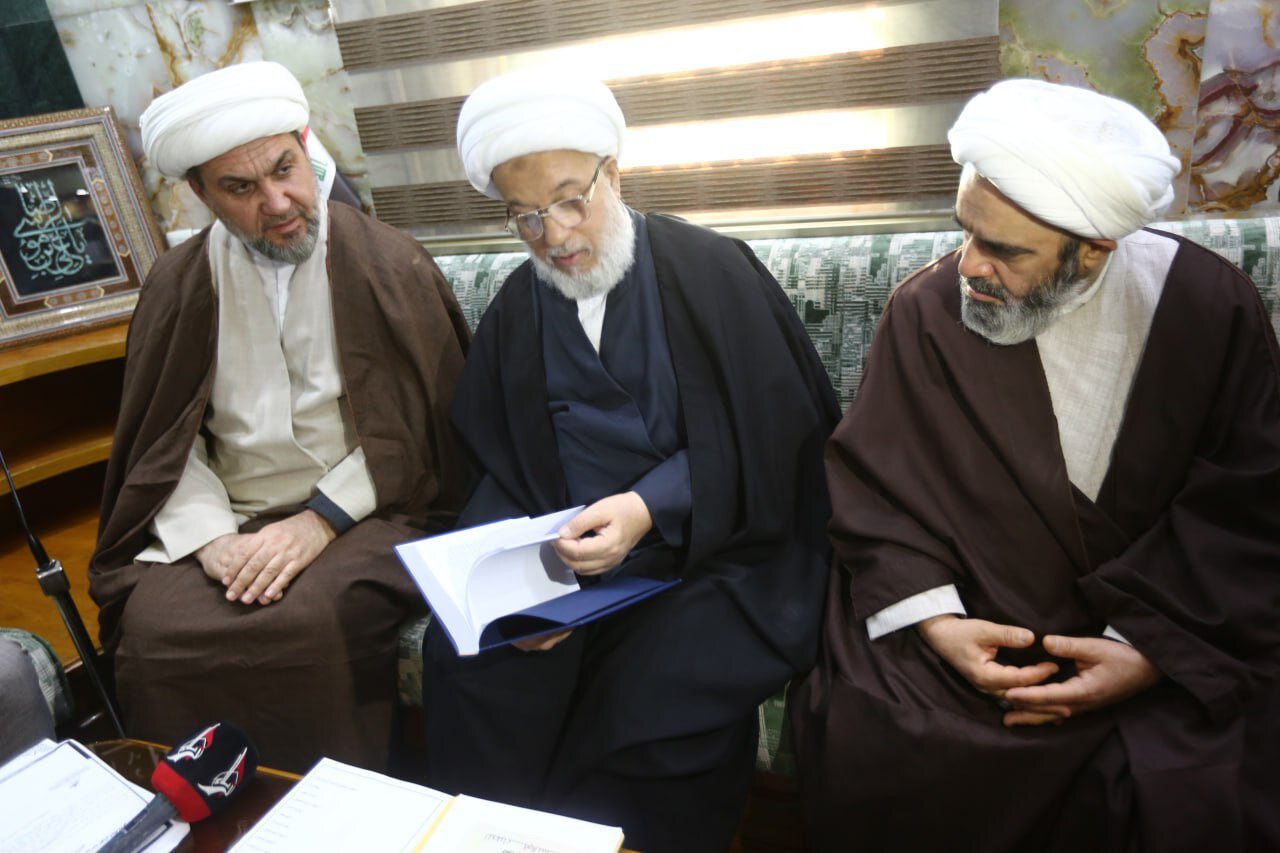 اتمام أكبر موسوعة قرآنية جمعت من علوم أهل البيت (ع) بعد العمل استمر بها 14 عامًا