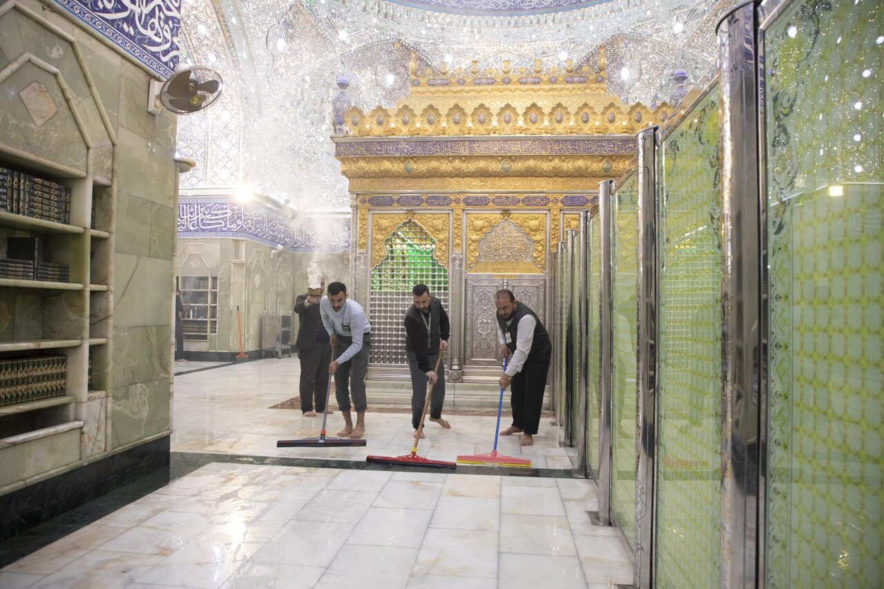 Washing holy shrine of Aba al-Fadl al-Abbas after Mid Sha'ban celebrations (+Photos)