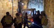 An illegal Jewish settler injured in stabbing incident in Al-Quds