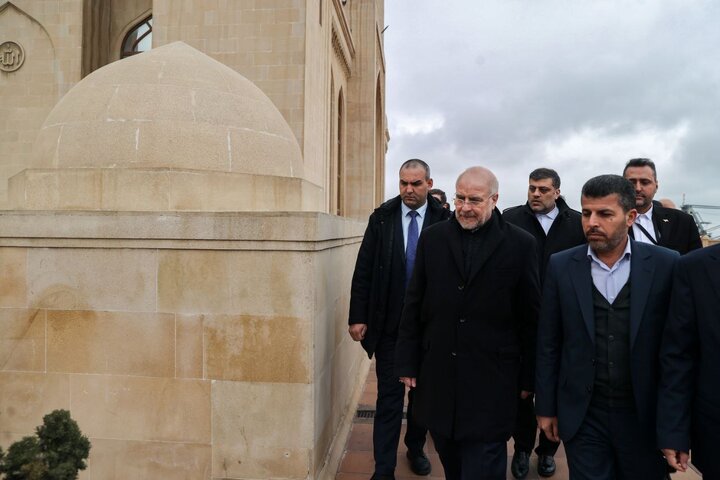 Photos: Iran parliament speaker visits Fatima al-Sughra shrine in Baku