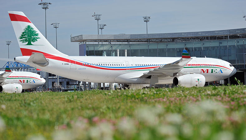 طيران الشرق الأوسط يأمر المسافرين اللبنانيين بركوب الطائرة بثيباهم فقط والعراق يتدخل