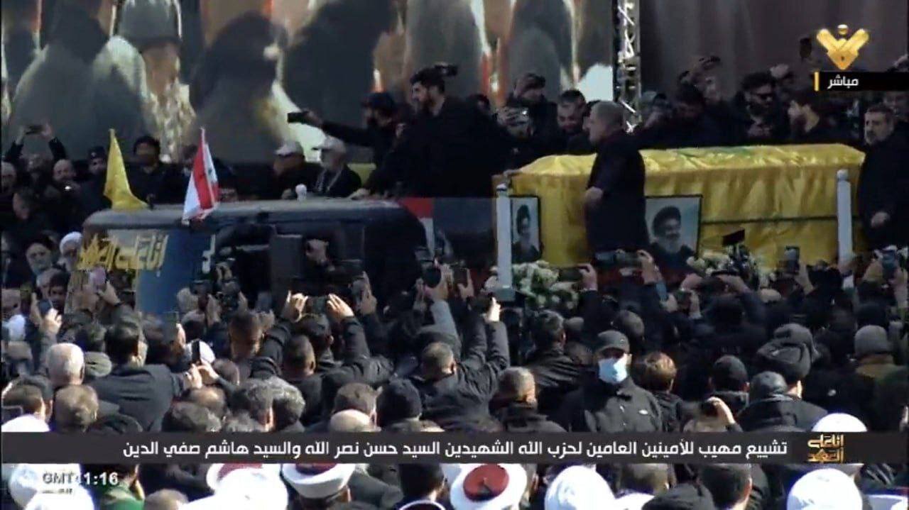 Video: The moment bodies of martyrs Sayyed Hassan Nasrallah and Hashem Safiuddin arrive at ceremony venue