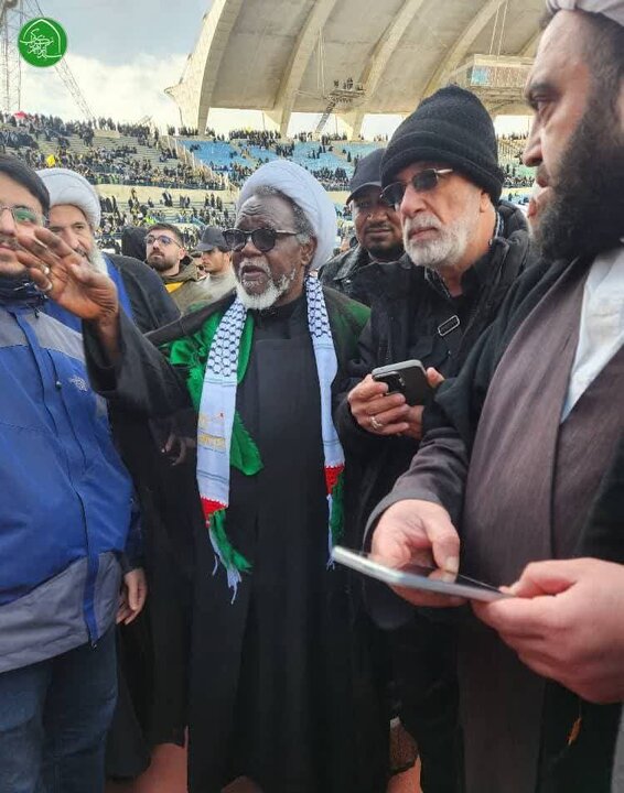 Sheikh Zakzaki at the funeral