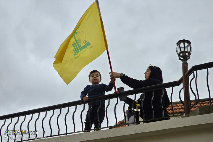 Deir Qanoun before the funeral ceremony of martyr Safieddine