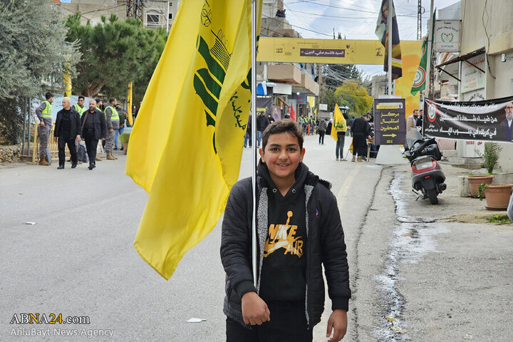 Deir Qanoun before the funeral ceremony of martyr Safieddine