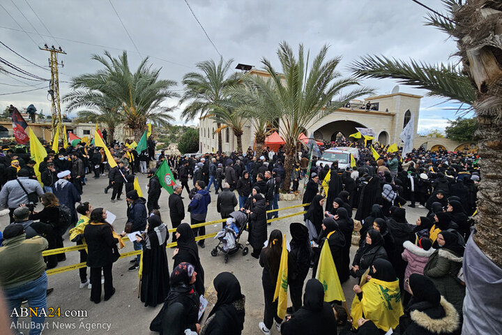 Deir Qanoun before the funeral ceremony of martyr Safieddine